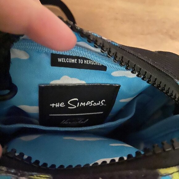 Herschel The Simpsons Heritage Crossbody Bag - Picture 6 of 7